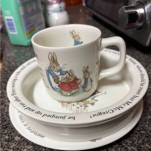 Peter rabbit plate set